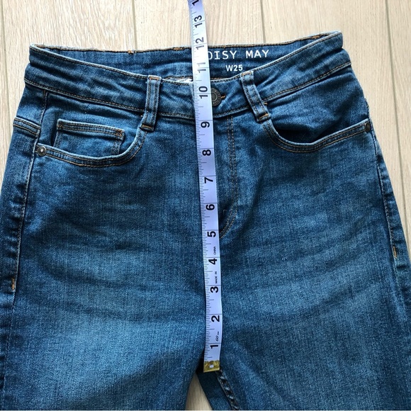 Noisy May High Rise Cropped Flare Jeans - Picture 4 of 14